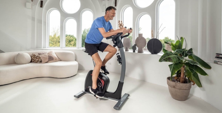 afvallen door fietsen op hometrainer
